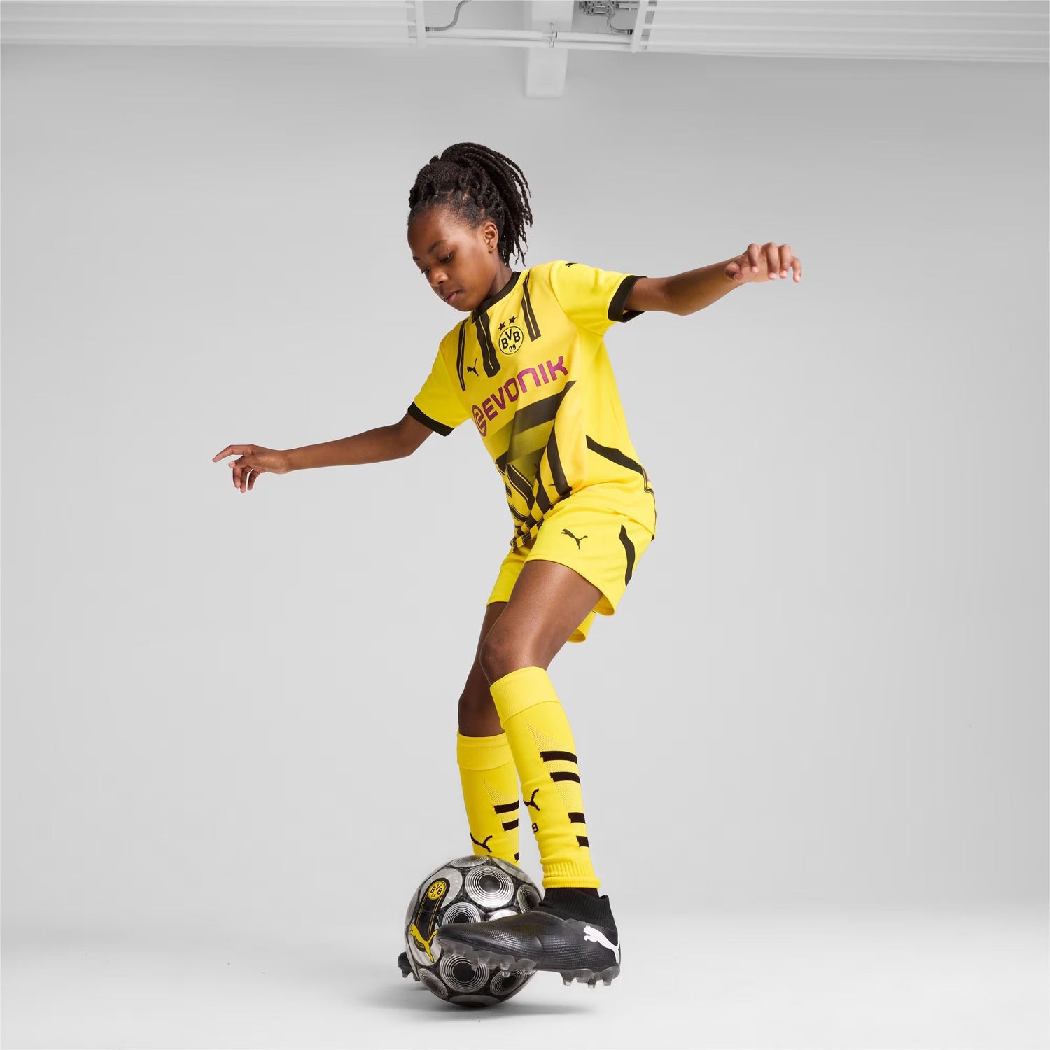 Borussia Dortmund Cup 24/25 Football Shirt Jnr