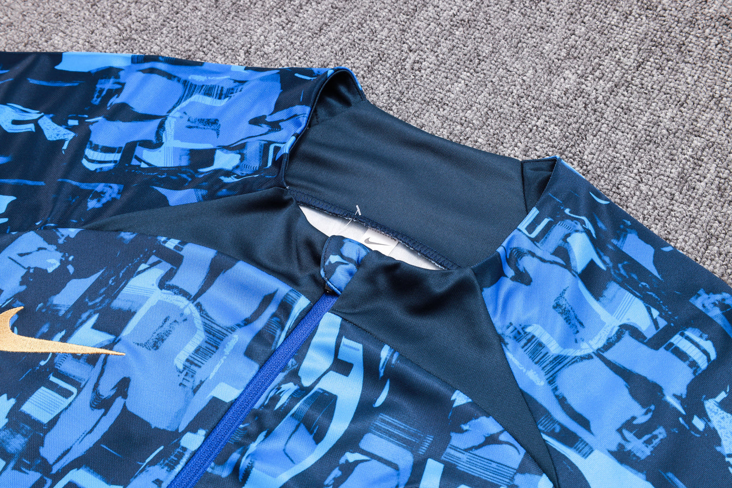 Chelsea &quot;Blue Matrix&quot; Tracksuit